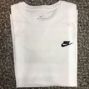 White Nike T-Shirt